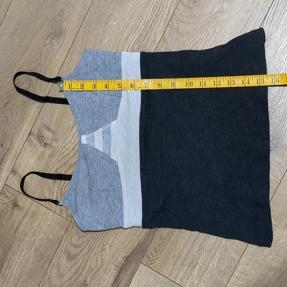 Lululemon Pima Cotton Blend Color block Tank Top Grey Women's Size Small - Picture 4 of 5